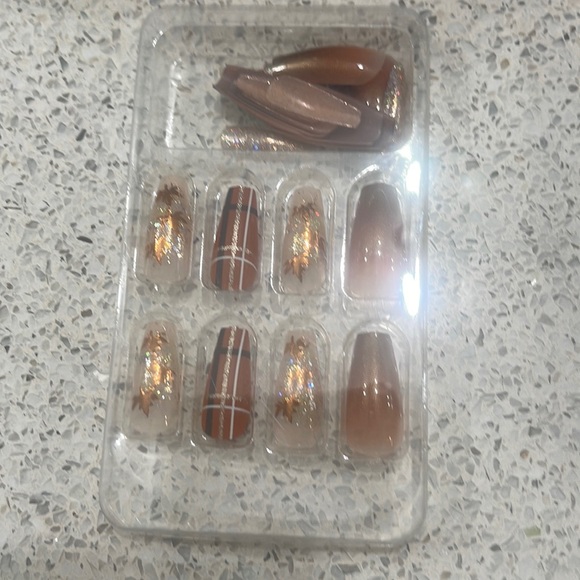 Fall Leaf Brown Stripes Press On Nails Ballerina/Coffin style- 24 pcs - Picture 1 of 3